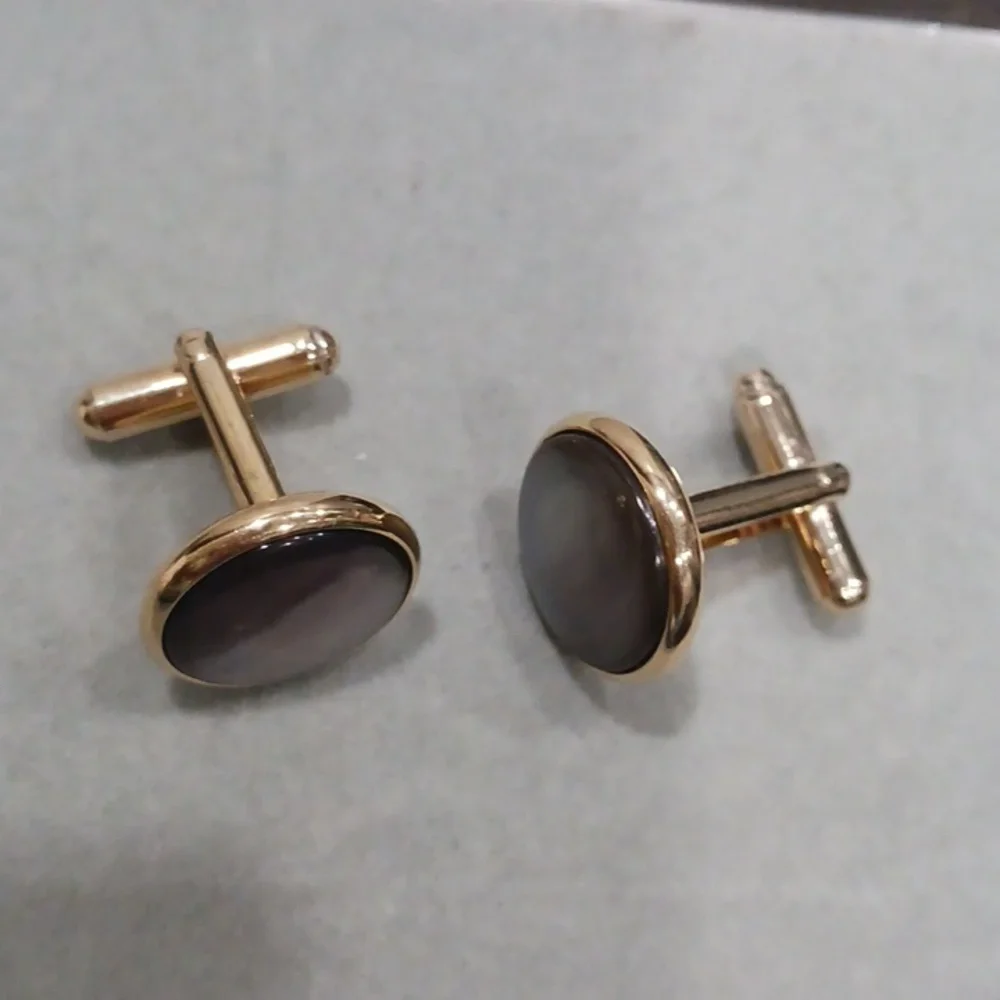 Elegant Gold and Gray Men's Cufflinks